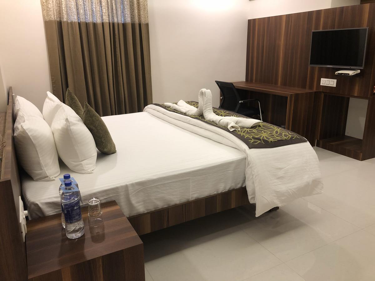 Kyriad Hotel Vijayapura By Othpl Bijāpur Zewnętrze zdjęcie