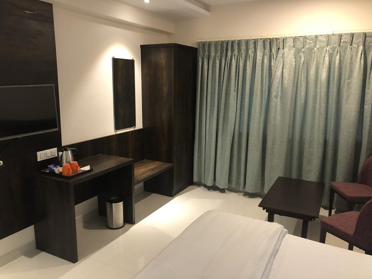 Kyriad Hotel Vijayapura By Othpl Bijāpur Zewnętrze zdjęcie