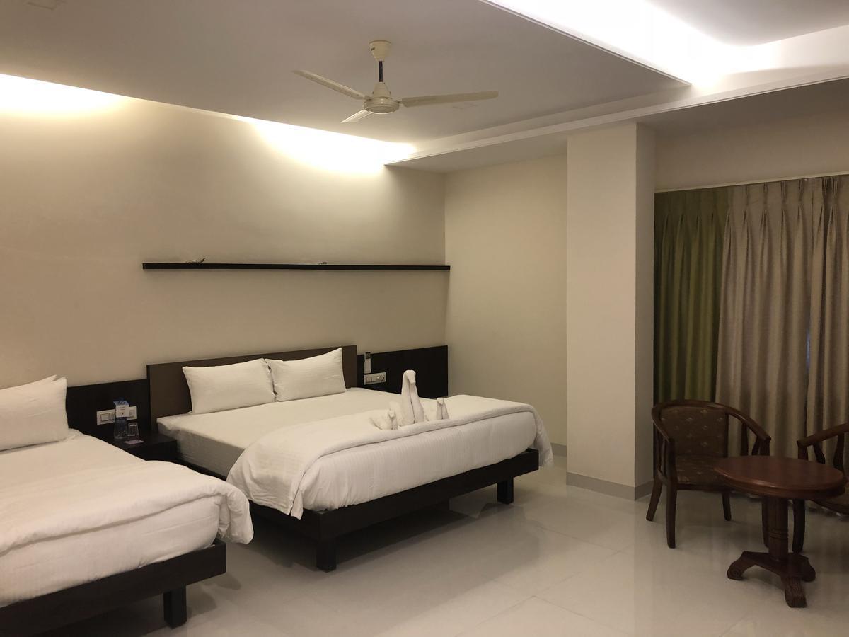 Kyriad Hotel Vijayapura By Othpl Bijāpur Zewnętrze zdjęcie