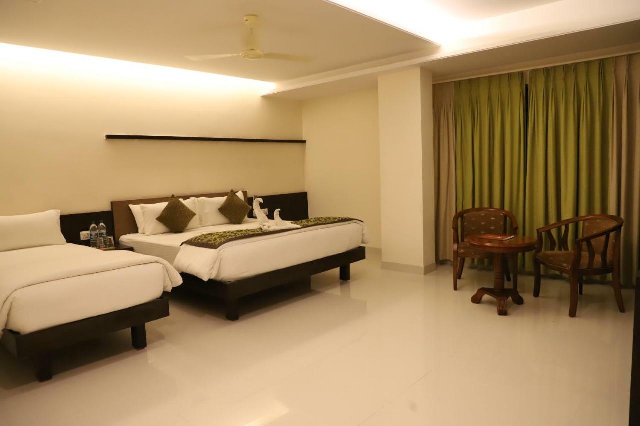 Kyriad Hotel Vijayapura By Othpl Bijāpur Zewnętrze zdjęcie